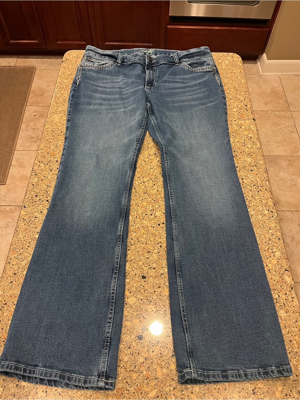 Women’s wrangler Blue Bootcut Jeans